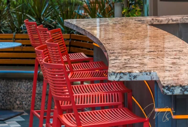 Restaurant Bar Counter